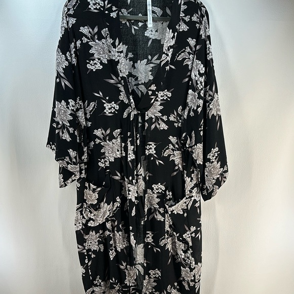 Spiritual Gangster Floral Kimono, OS - Picture 1 of 9